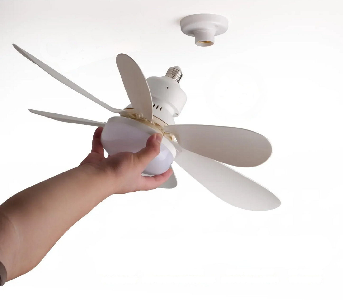 LED light ceiling fan
